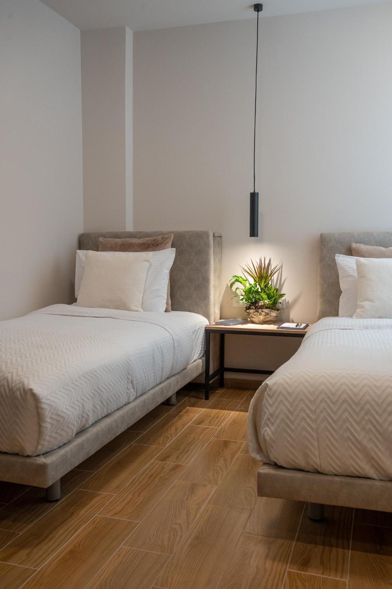 Ira - Ηρα Hotel Kalamata Dış mekan fotoğraf